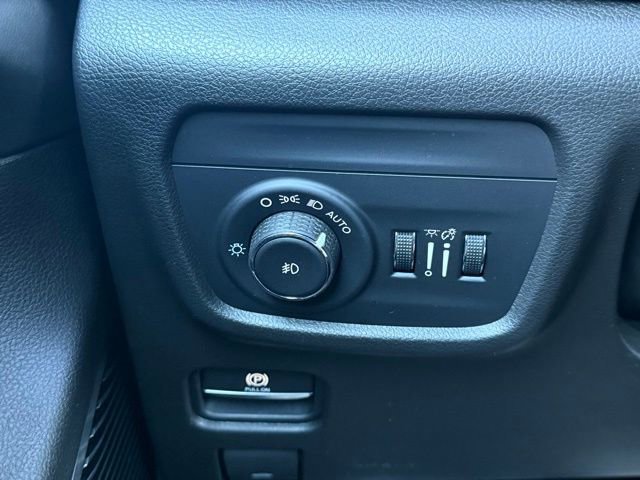 Used 2022 Jeep Grand Cherokee L Overland image 37