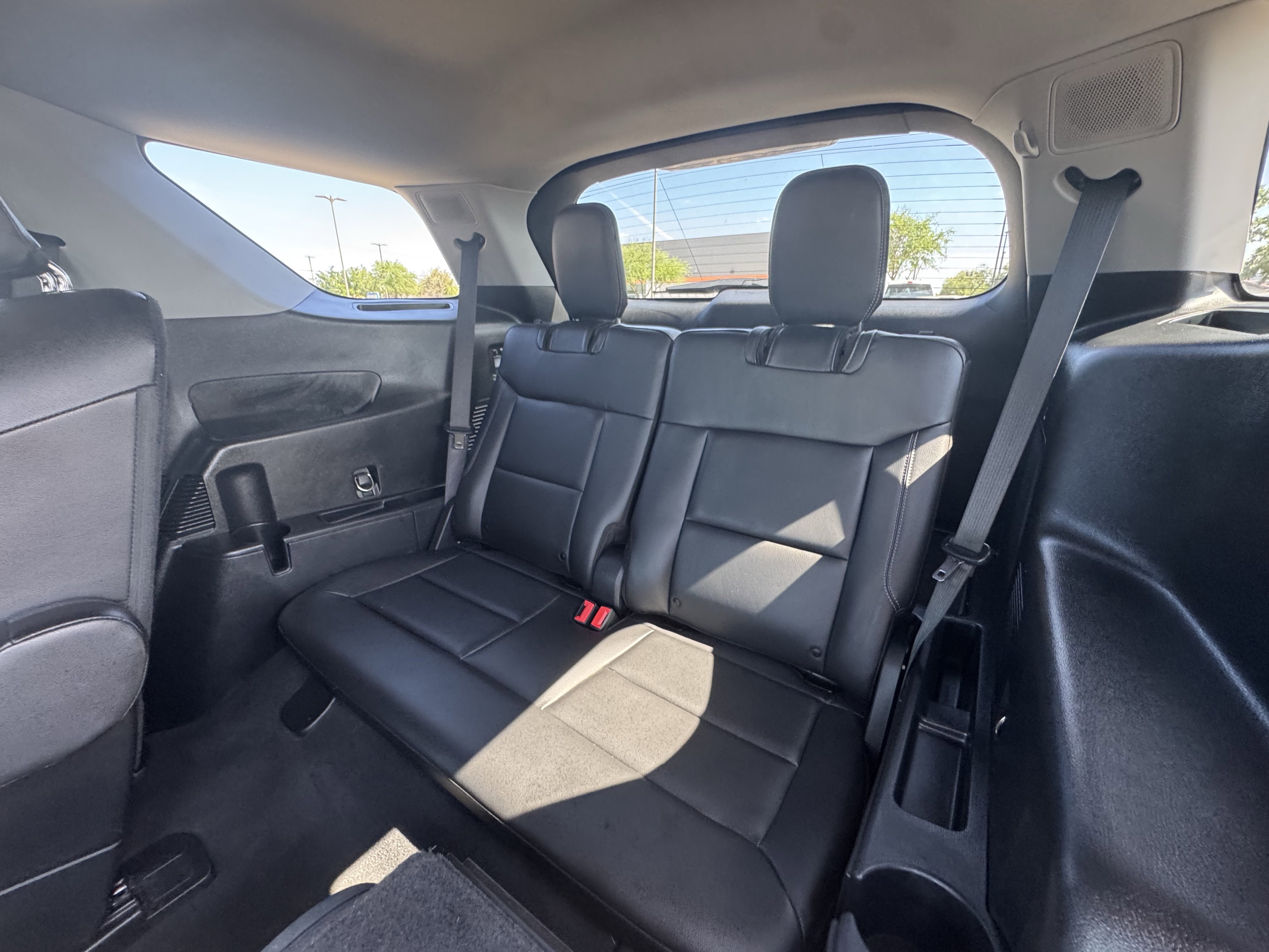 Certified 2022 Ford Explorer Limited w/ Limited Technology Package RWD image 28