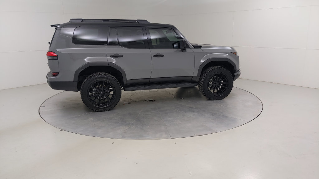 Used 2025 Lexus GX 550 AWD/4WD image 13