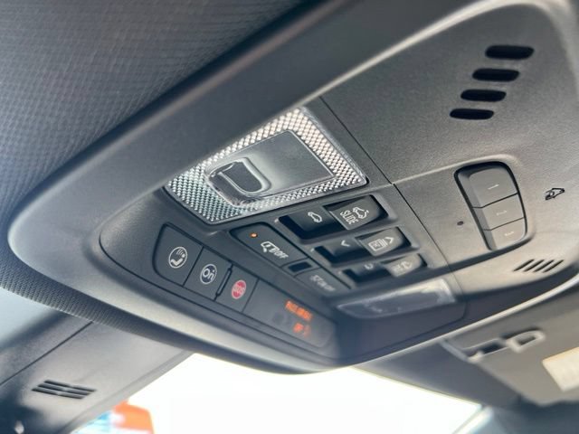 Used 2023 Chevrolet Traverse LT w/ LT Premium Package AWD/4WD image 20