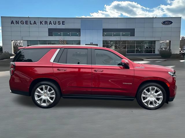Used 2024 Chevrolet Tahoe High Country AWD/4WD image 10