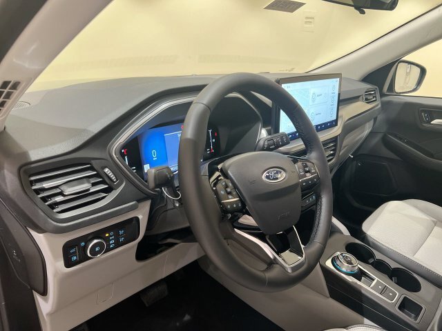 Certified 2024 Ford Escape SE FWD image 2