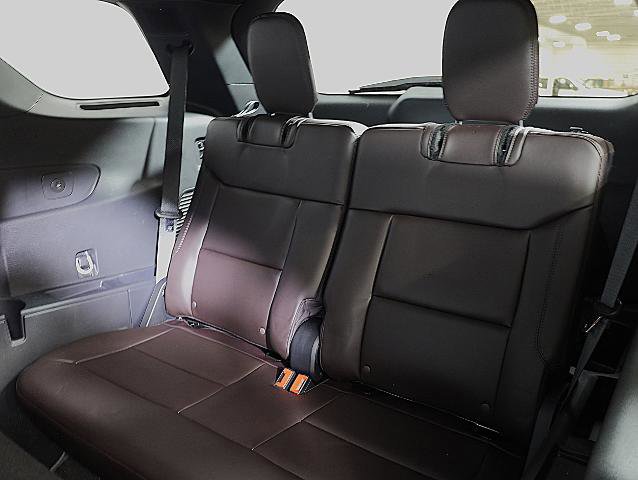 Certified 2025 Ford Explorer Platinum AWD/4WD image 12