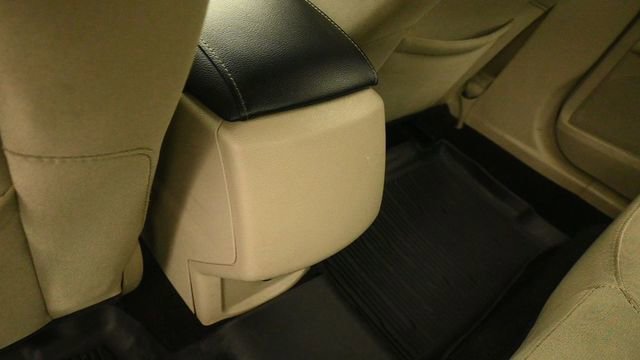 Certified 2018 Ford Fusion SE FWD image 12