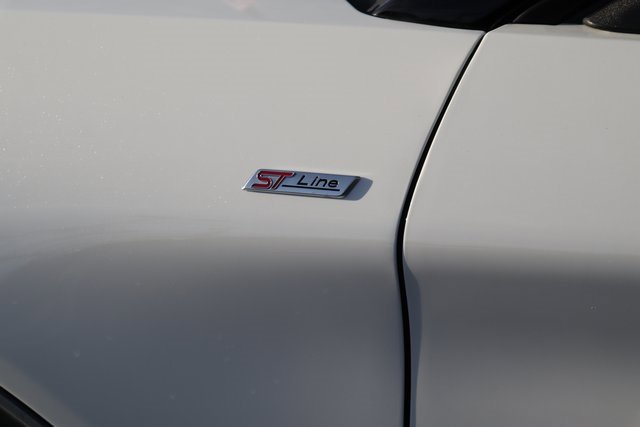 Certified 2023 Ford Explorer ST-Line w/ Class IV Trailer Tow Package image 9