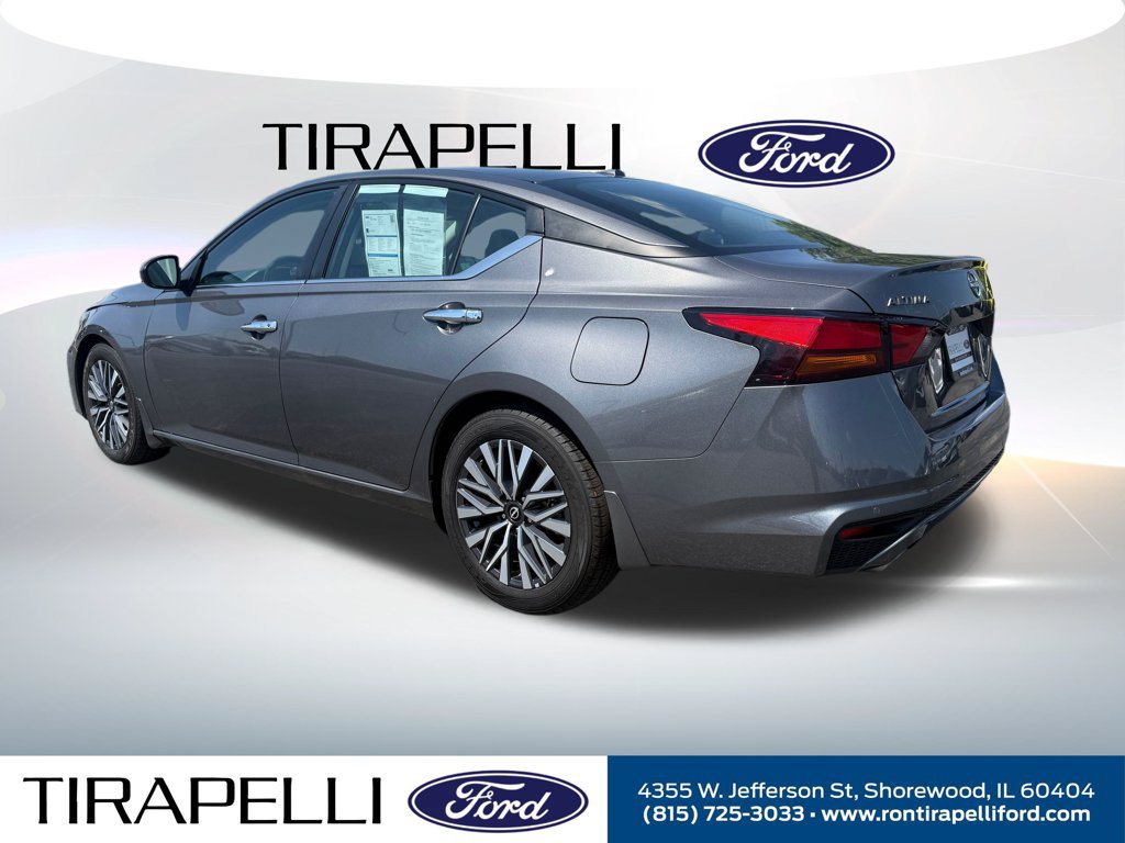 Used 2024 Nissan Altima 2.5 SV w/ SV Premium Package FWD image 7