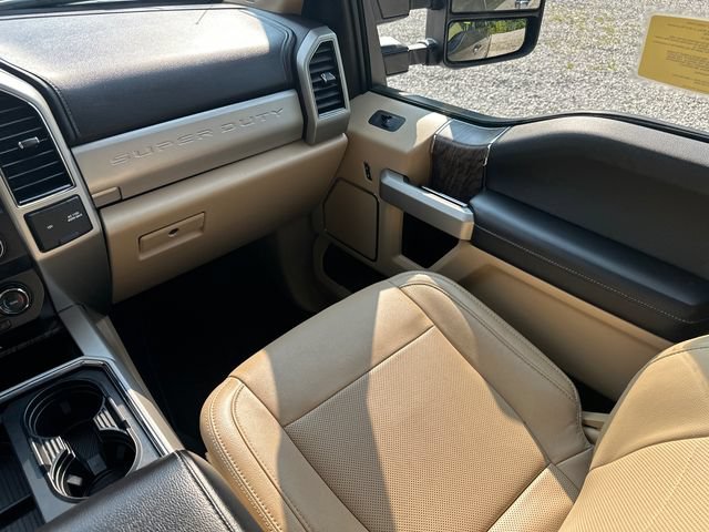 Certified 2019 Ford F250 Lariat w/ Lariat Ultimate Package AWD/4WD image 25