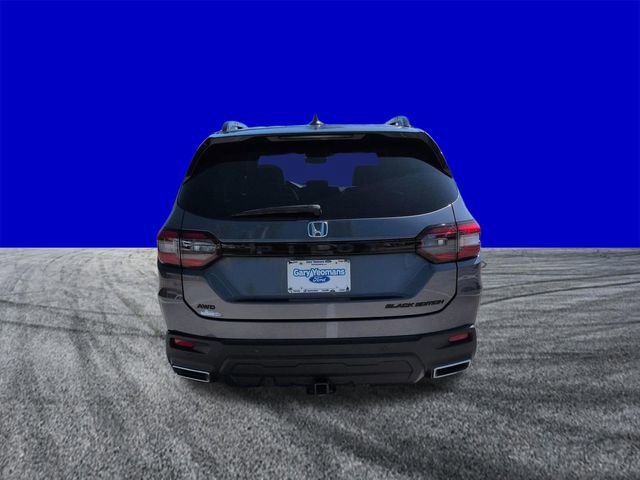 Used 2025 Honda Pilot Black Edition image 4