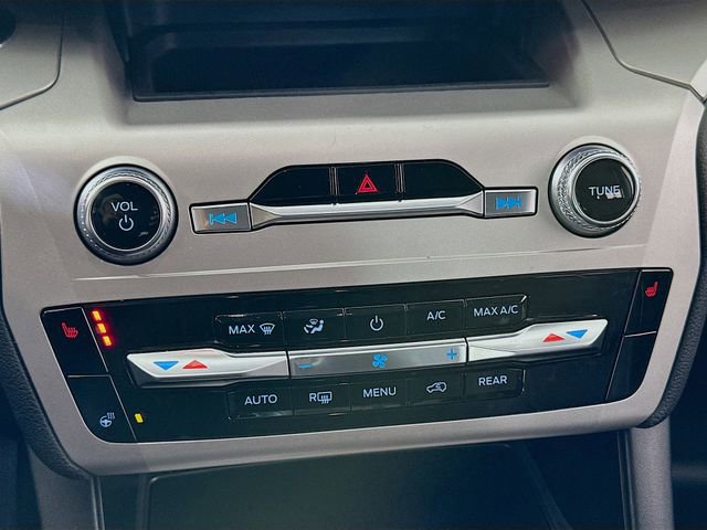 Certified 2021 Ford Explorer XLT w/ Equipment Group 202A image 15