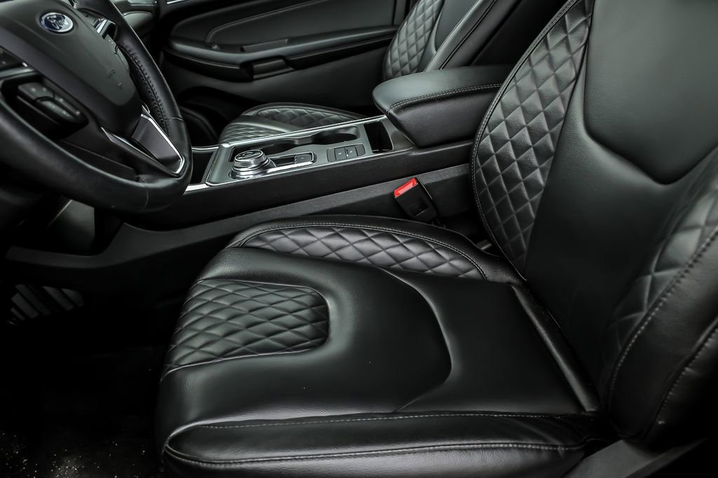 Certified 2024 Ford Edge Titanium AWD/4WD image 15
