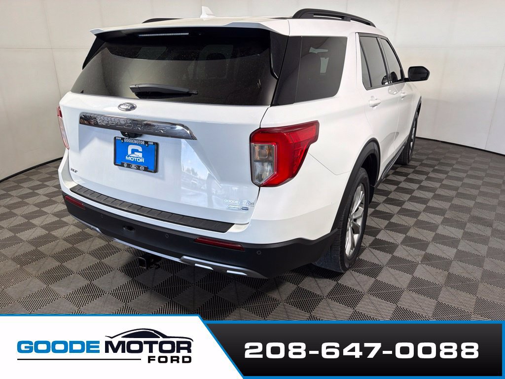 Certified 2020 Ford Explorer XLT w/ Equipment Group 202A AWD/4WD image 7