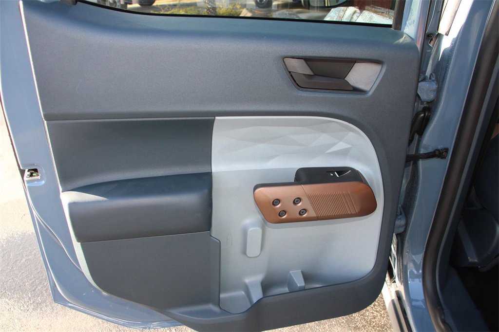 Certified 2024 Ford Maverick Lariat image 21