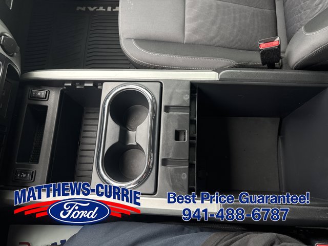 Used 2020 Nissan Titan SV w/ SV Convenience Package RWD image 23