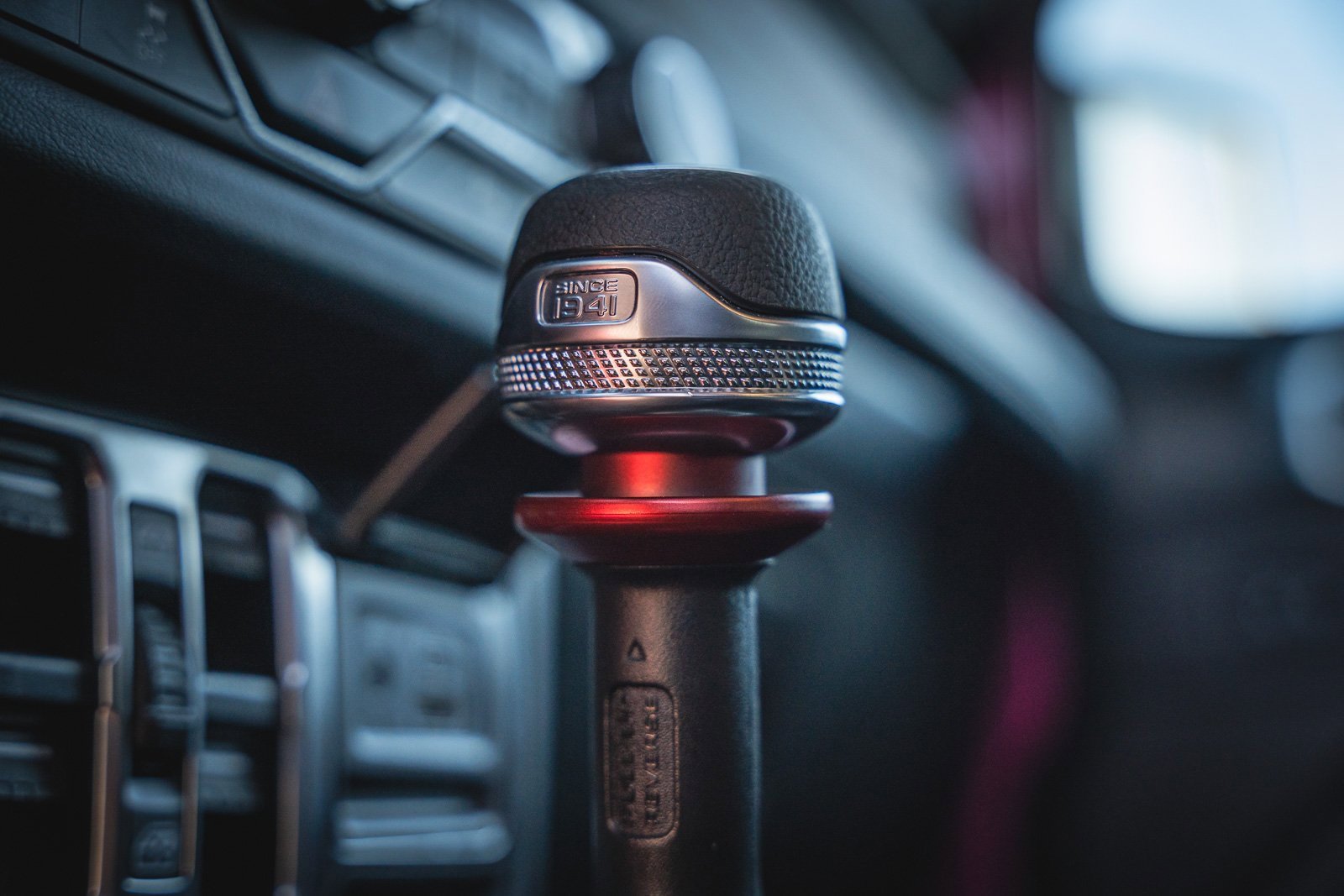 Used 2024 Jeep Wrangler Unlimited Rubicon w/ Technology Group image 29