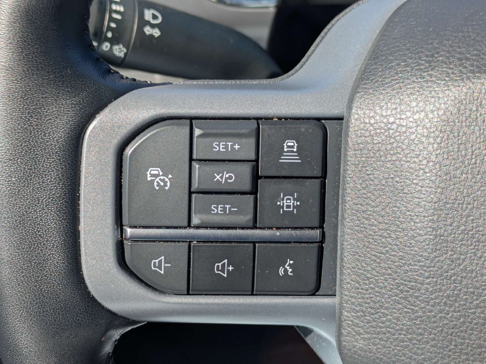 Certified 2023 Ford F150 Lariat AWD/4WD image 26
