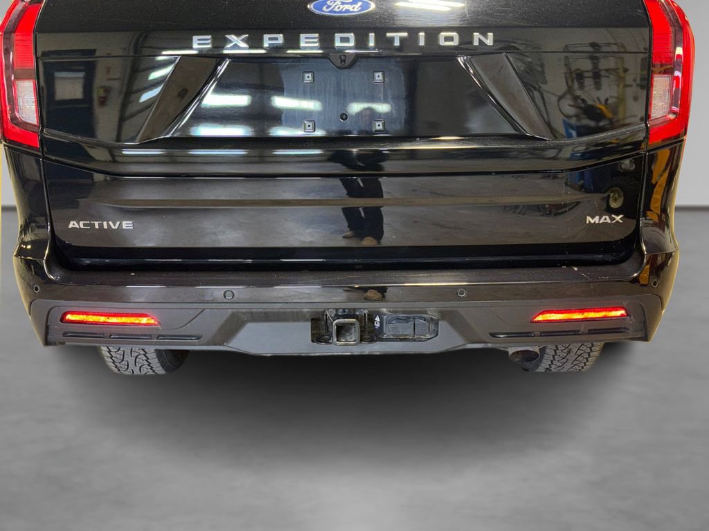 Certified 2025 Ford Expedition Max Active image 5