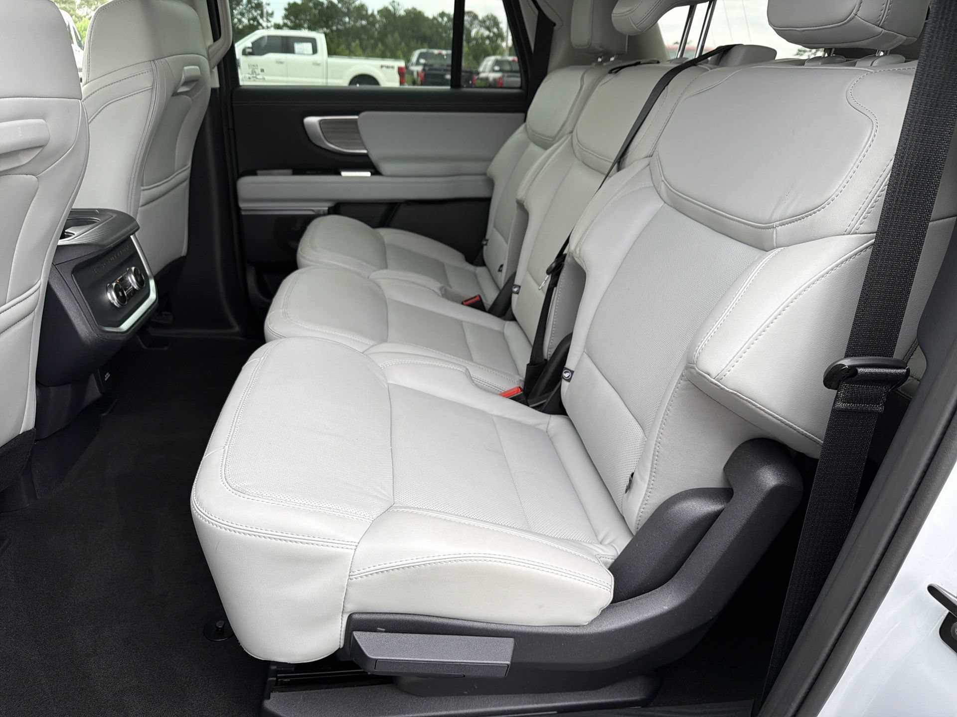 Certified 2025 Ford Expedition Max Platinum AWD/4WD image 23
