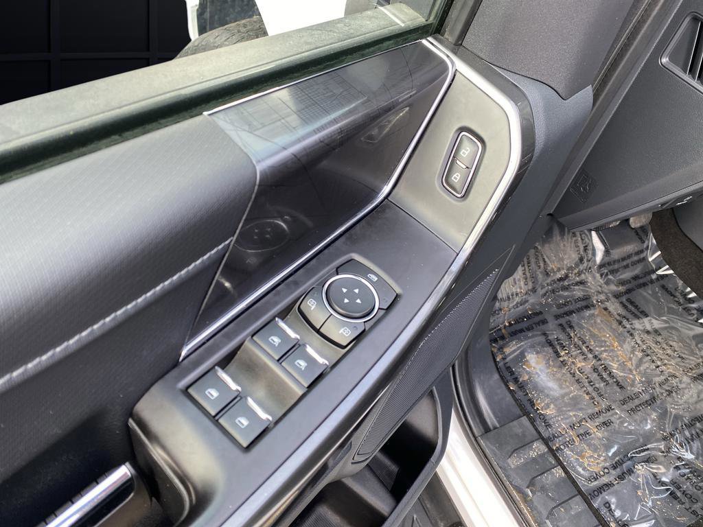 Certified 2022 Ford F150 XLT w/ Equipment Group 302A High image 39