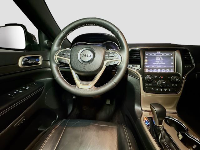 Used 2017 Jeep Grand Cherokee Limited image 37