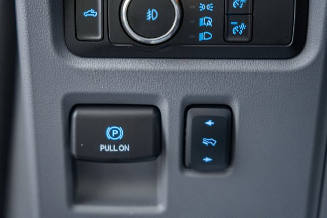 Certified 2024 Ford F150 Lariat w/ FX4 Off-Road Package image 48