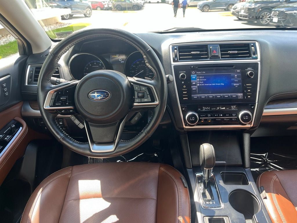 Used 2018 Subaru Outback 2.5i Touring AWD/4WD image 17