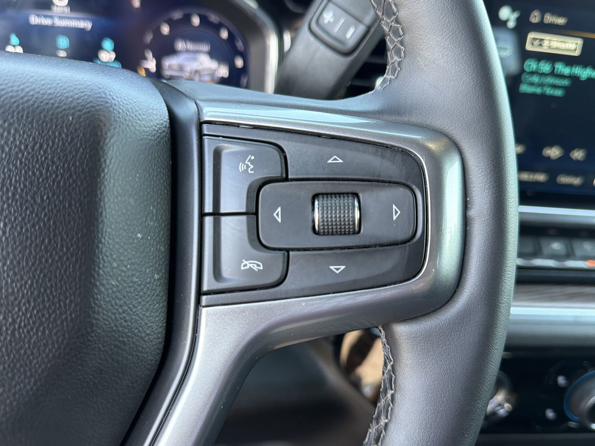 Used 2024 Chevrolet Silverado 1500 LT image 18