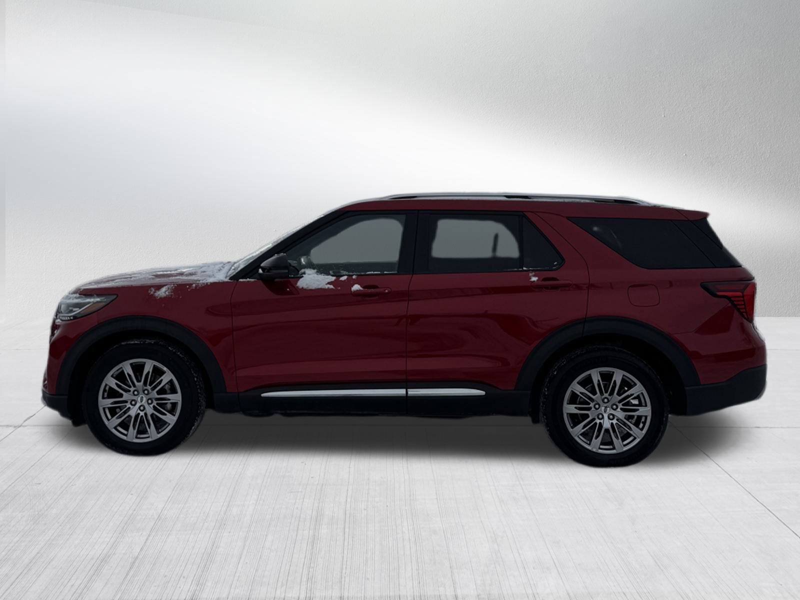 Certified 2025 Ford Explorer Platinum image 4