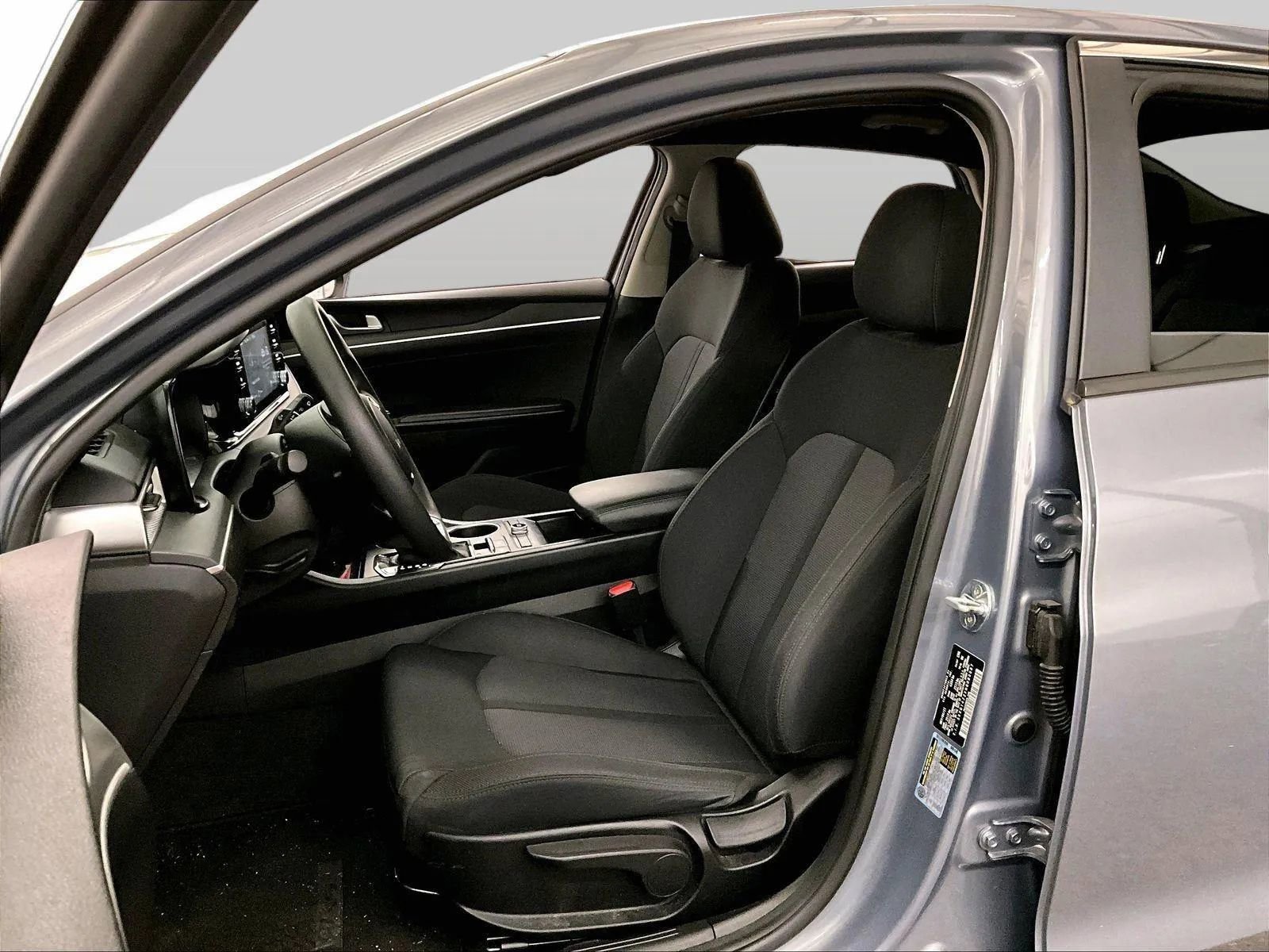 Used 2022 Kia K5 LXS image 24