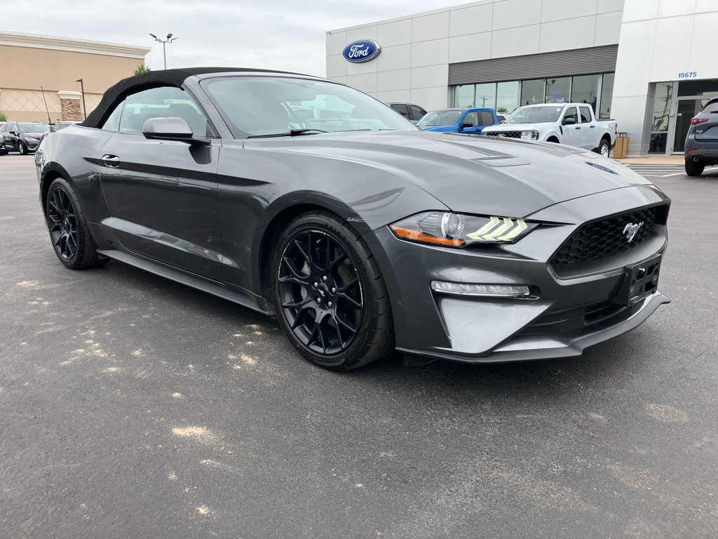 Certified 2018 Ford Mustang Convertible w/ Ecoboost Performance Package RWD image 8