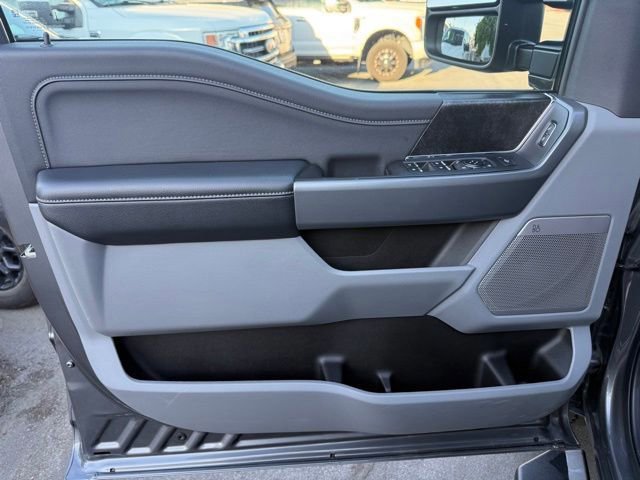 Certified 2024 Ford F250 XLT w/ Black Appearance Package image 15