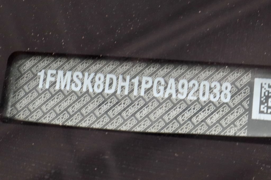 Certified 2023 Ford Explorer XLT w/ Equipment Group 202A AWD/4WD image 3