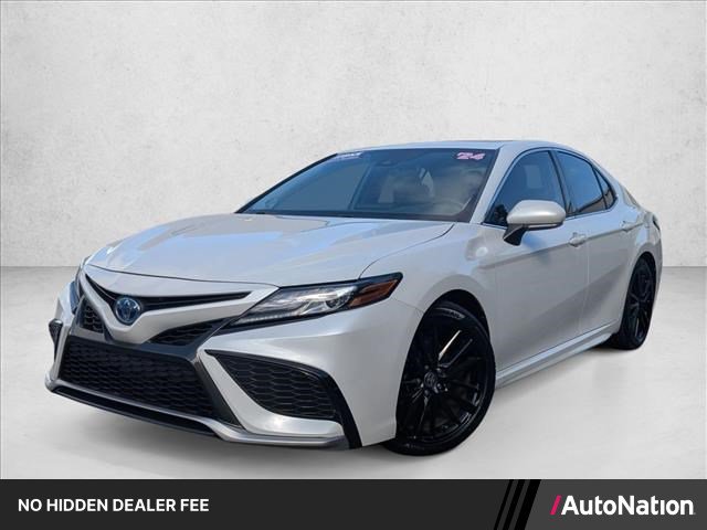 Used 2024 Toyota Camry XSE w/ Navigation Package FWD image 1