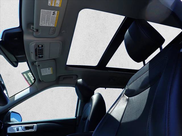 Certified 2023 Ford Explorer Limited w/ Limited Technology Package AWD/4WD image 15