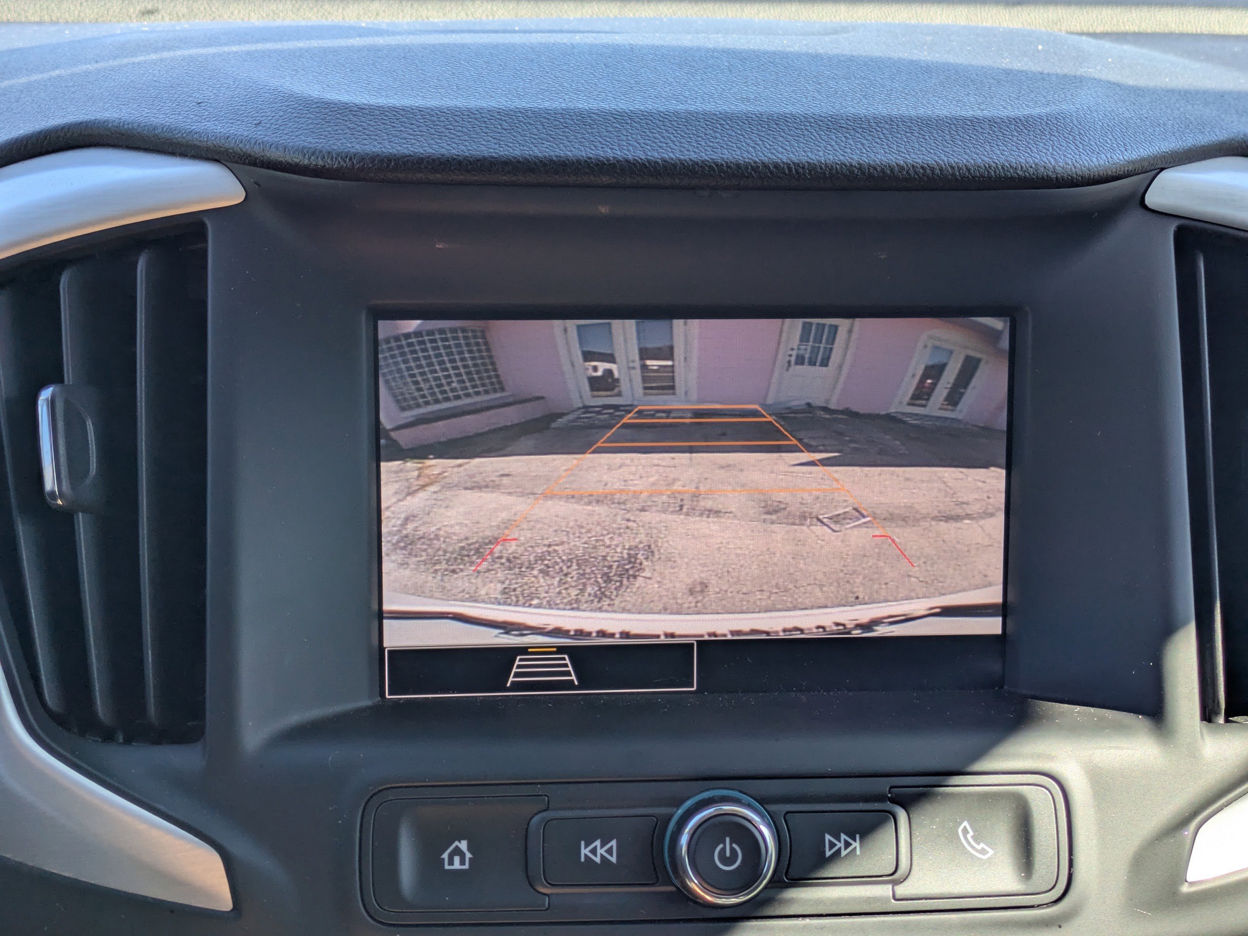 Used 2024 GMC Terrain SLE image 22