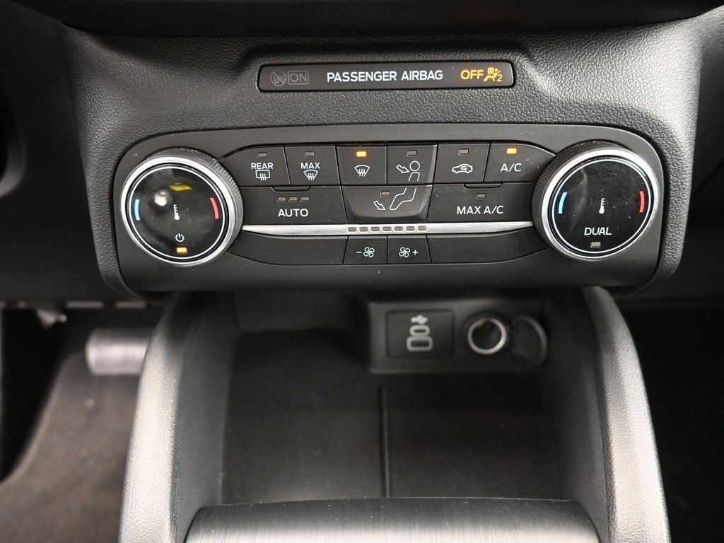 Certified 2025 Ford Escape ST-Line image 9