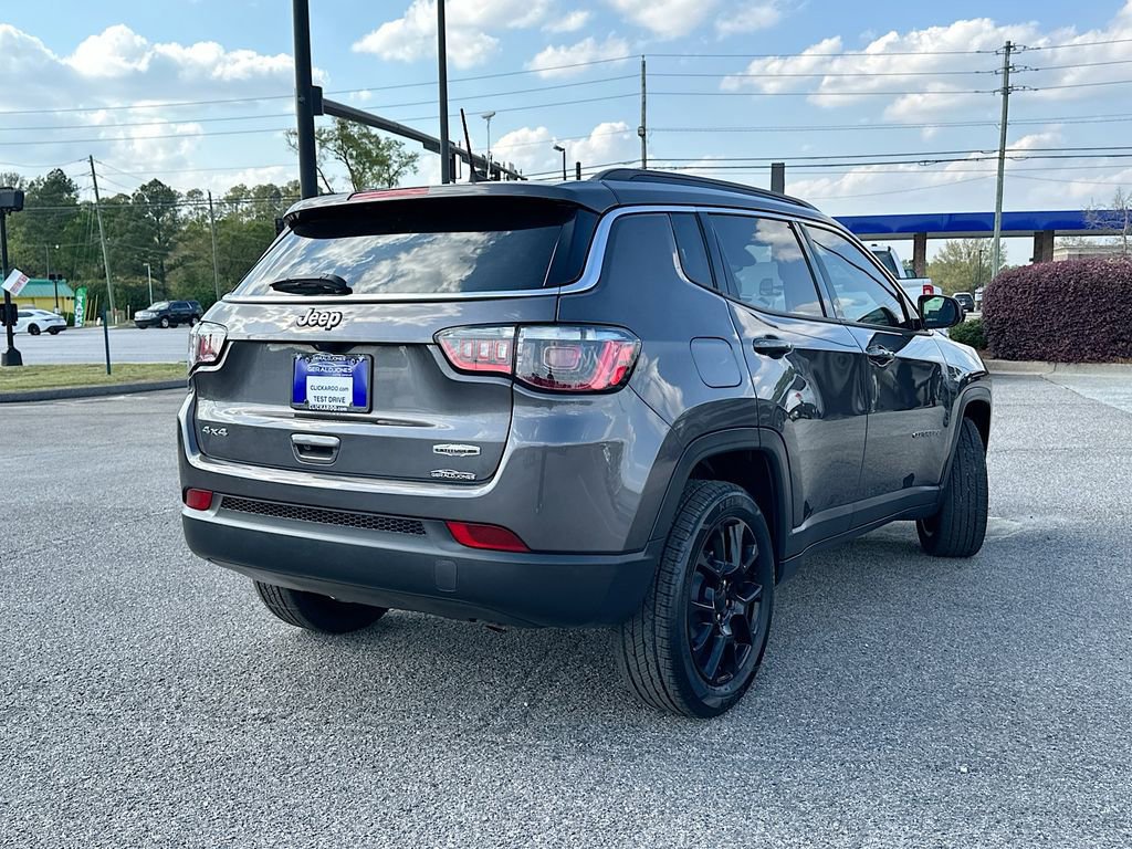 Used 2022 Jeep Compass Latitude image 4