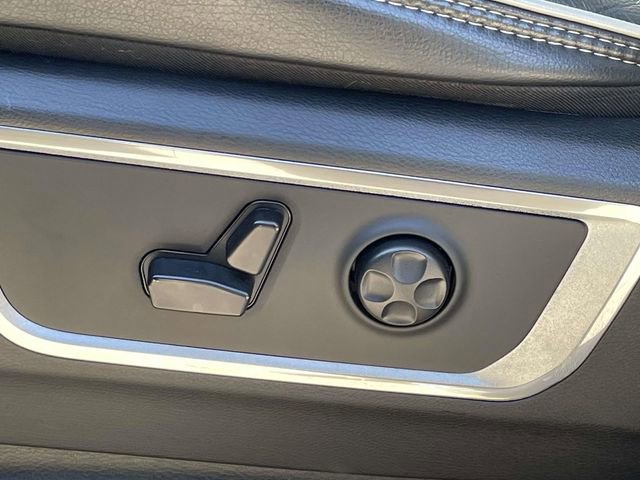 Used 2019 RAM 1500 Laramie AWD/4WD image 18