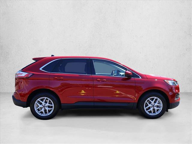 Certified 2022 Ford Edge SEL w/ Convenience Package AWD/4WD image 4