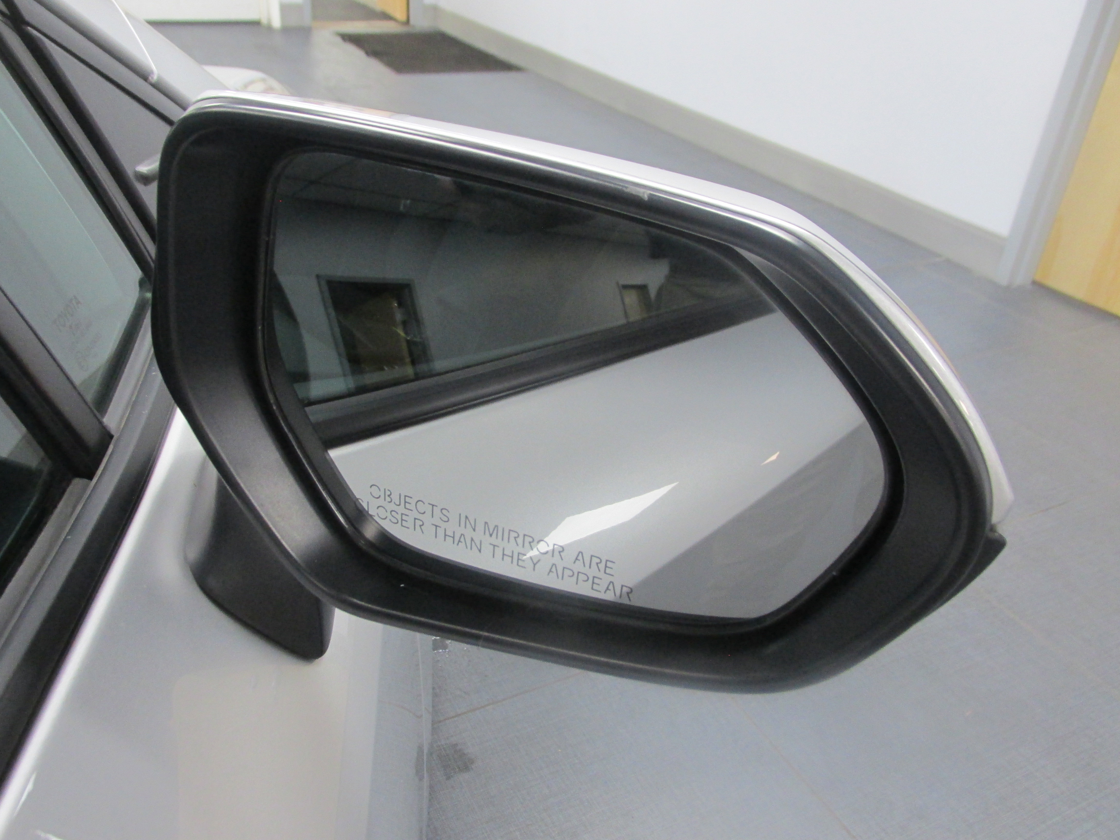 Used 2023 Toyota Corolla LE FWD image 17