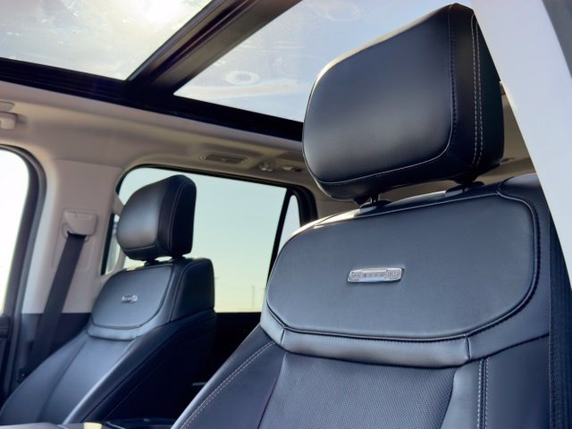 Certified 2025 Ford Expedition Platinum w/ Driver's Package AWD/4WD image 19
