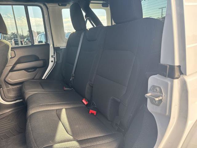 Used 2021 Jeep Wrangler Unlimited Sahara image 29