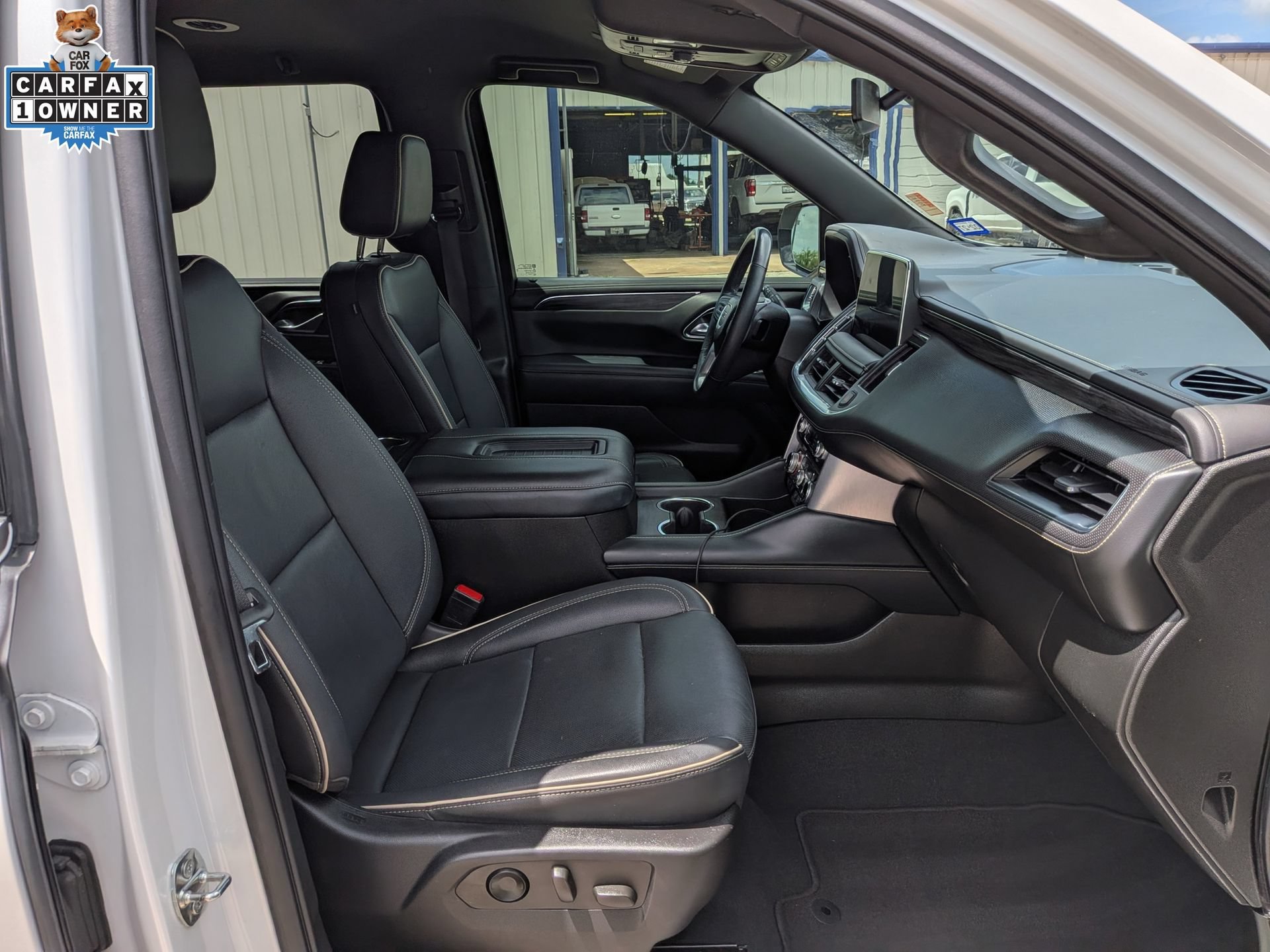 Used 2022 GMC Yukon SLT w/ SLT Luxury Package AWD/4WD image 20
