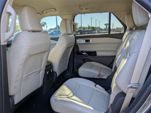 Certified 2023 Ford Explorer Platinum w/ Technology Package image 13