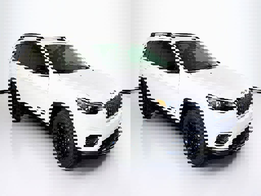 Used 2023 Jeep Cherokee Altitude Lux image 7