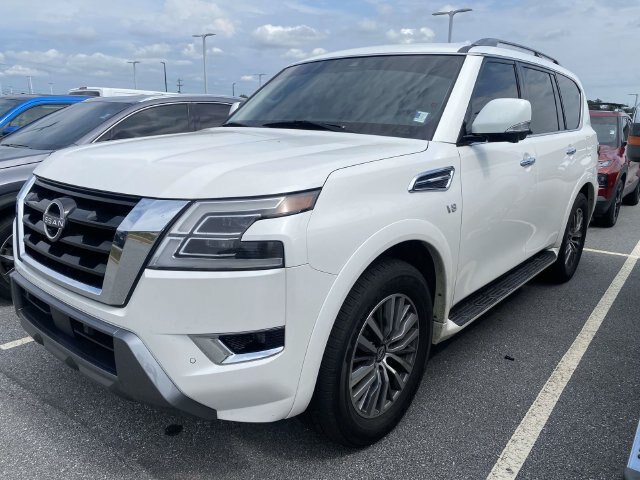 Used 2022 Nissan Armada Platinum w/ Captain's Chairs Package RWD image 3