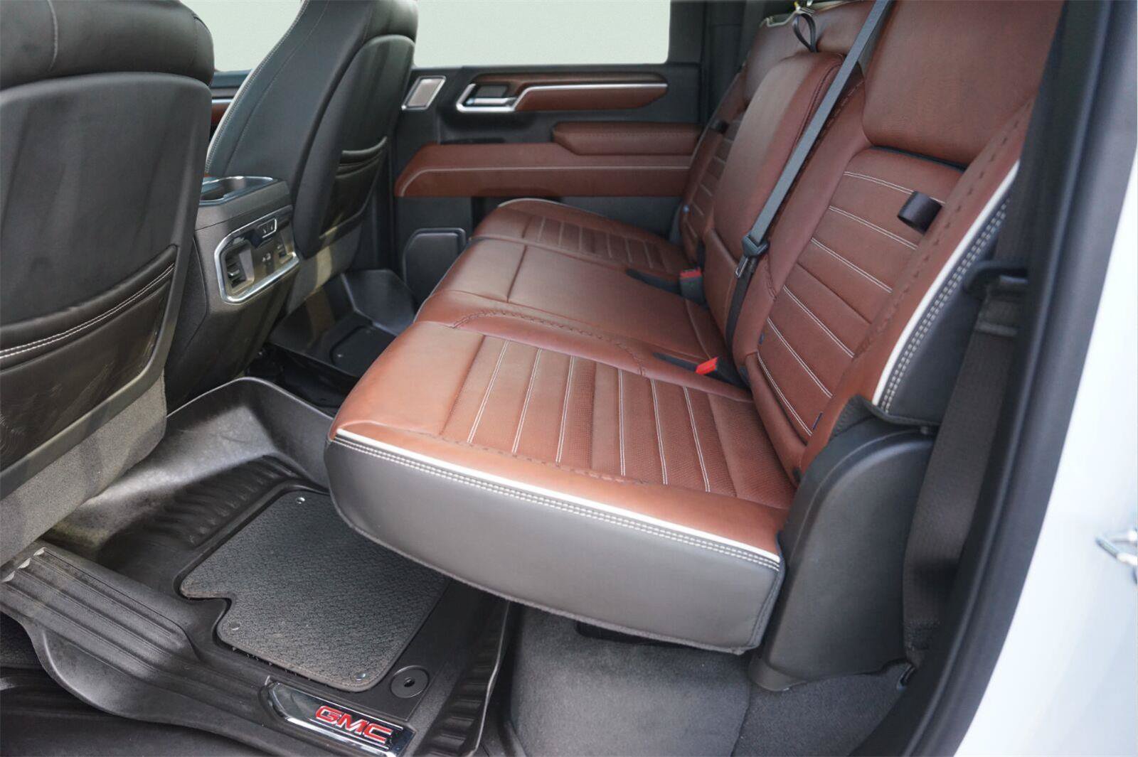Used 2026 GMC Sierra 2500 Denali Ultimate w/ Max Trailering Package AWD/4WD image 13
