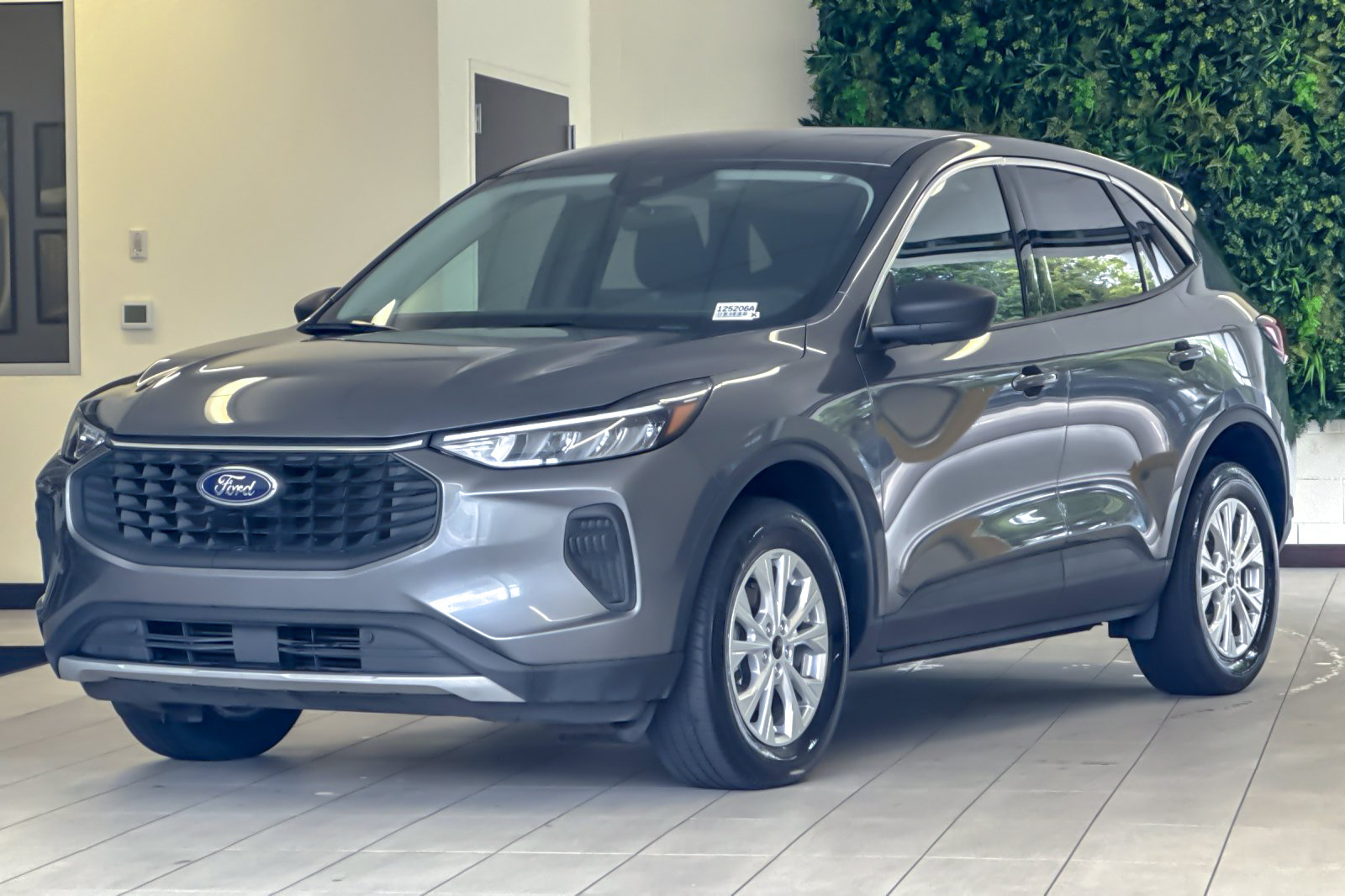 Certified 2024 Ford Escape Active AWD/4WD image 8