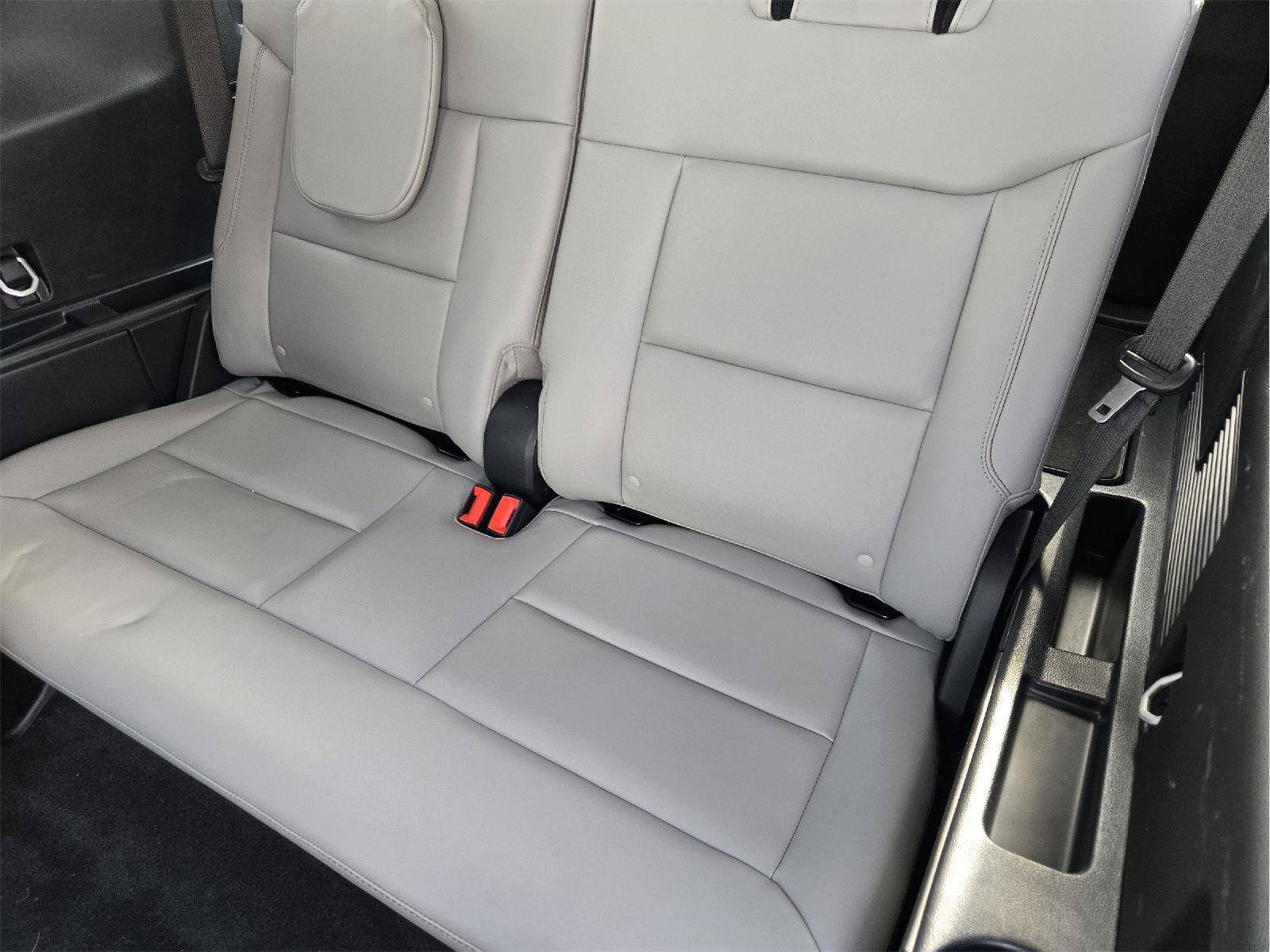 Certified 2025 Ford Explorer Active w/ Active Comfort Package RWD image 30