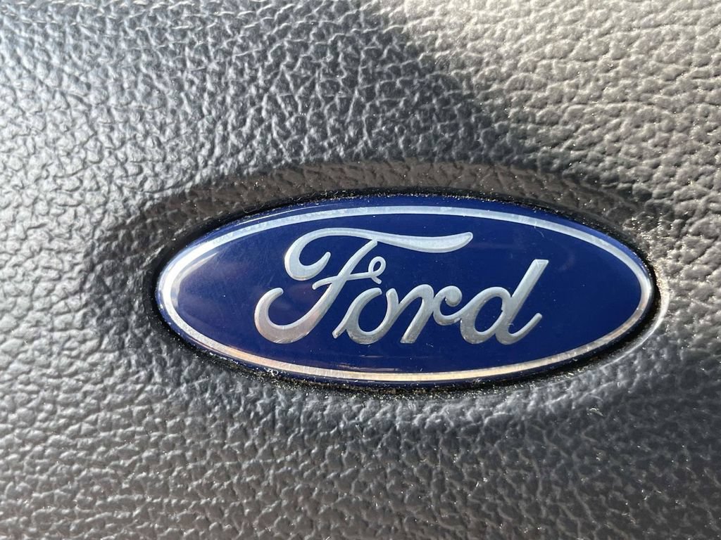 Certified 2022 Ford F250 Lariat w/ Black Appearance Package AWD/4WD image 22
