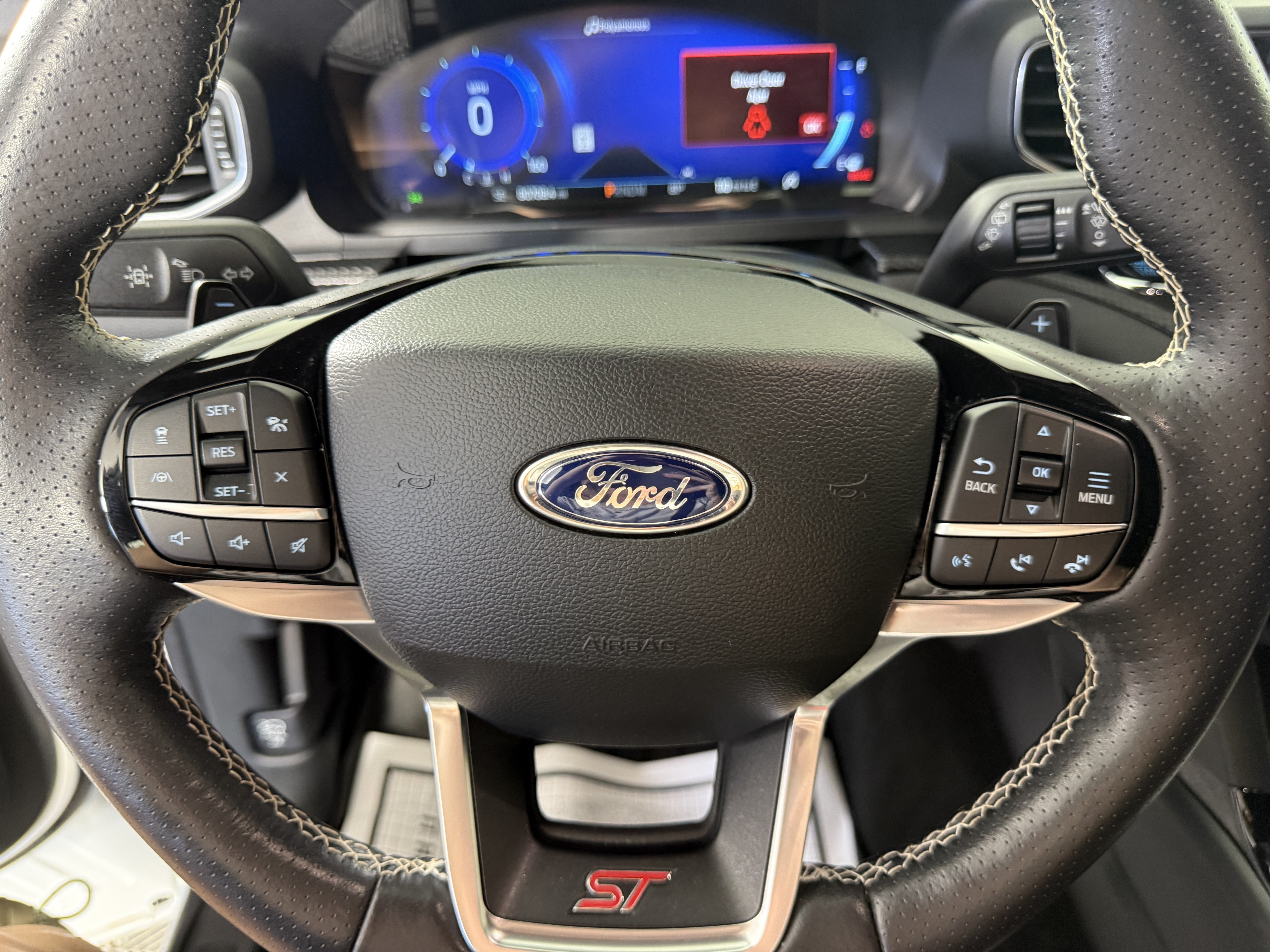 Certified 2022 Ford Explorer ST w/ Equipment Group 401A AWD/4WD image 26